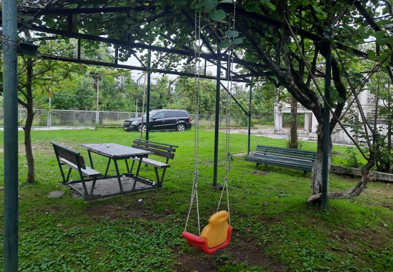 Kobuleti 4-Bedroom Apartment Extérieur photo